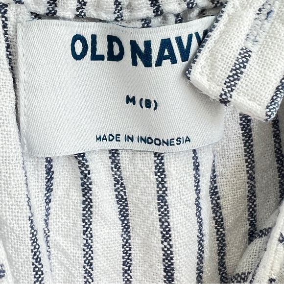 GAP Linen Romper- Like New! - Picture 4 of 4